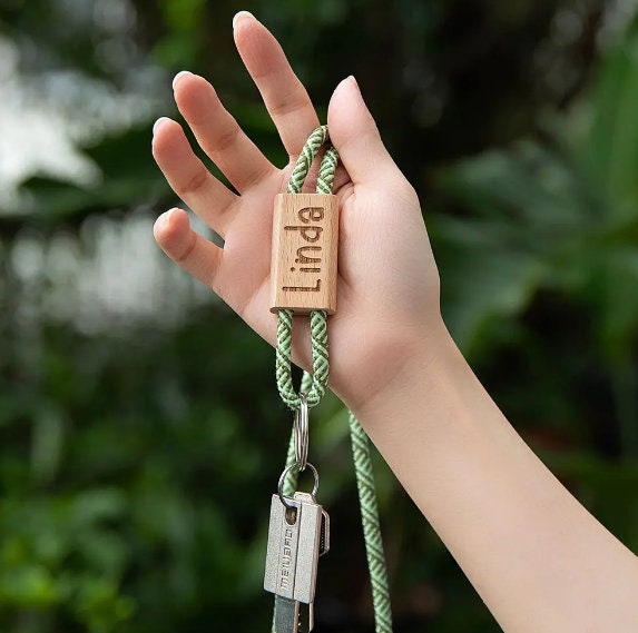 Personalized Name Lanyard Wood Keychain Bag Accessory Teacher Lanyard Gift for Staff Appreciation Back to School Supply for Teacher Gift