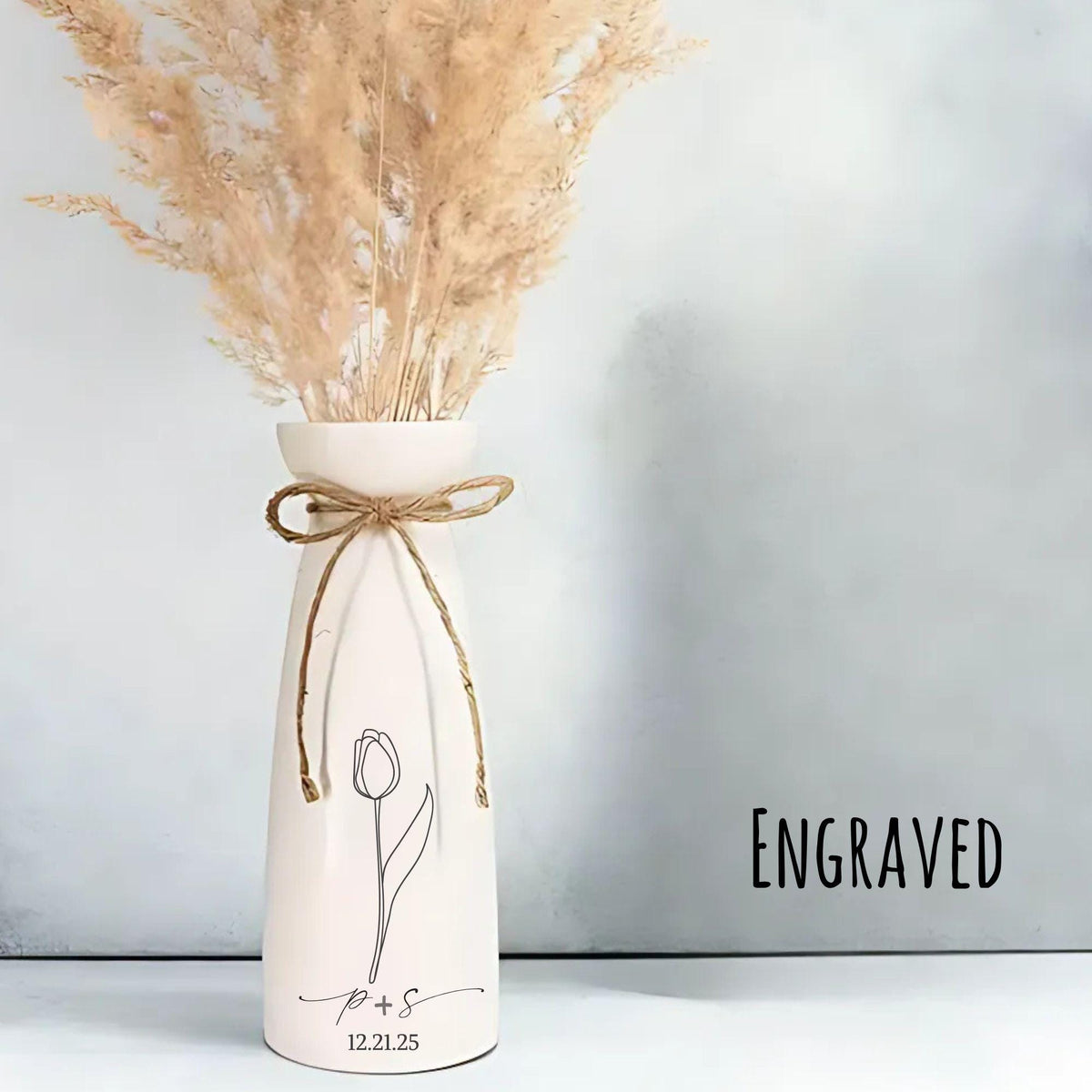 Personalized Flower Vase Engraved Wedding Vase Ceramic Home Decor Bridal Shower Vase Bridal to Be Centrepiece Farmhouse Flower Vase for Mom