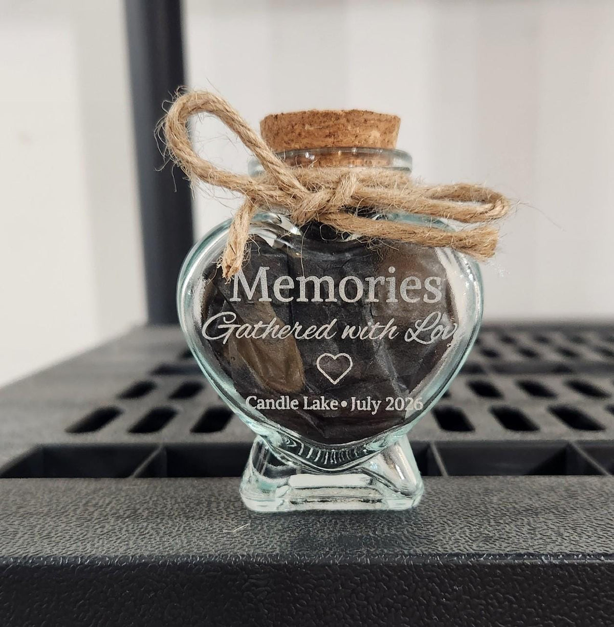 Custom Wedding Favor Heart Shaped Glass Jar for Destination Wedding Honeymoon Sand Keepsake Travel Wedding Message in a Bottle Beach Sand